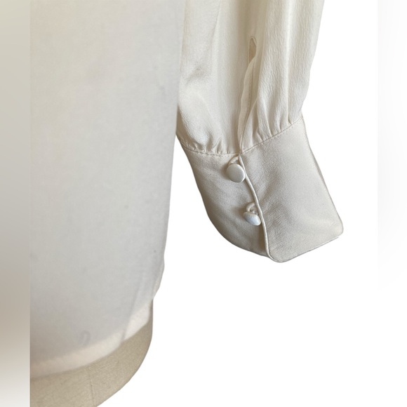 Tess 100% buttery soft silk cream colored ruffled shirt, Sz 14 - Picture 3 of 9